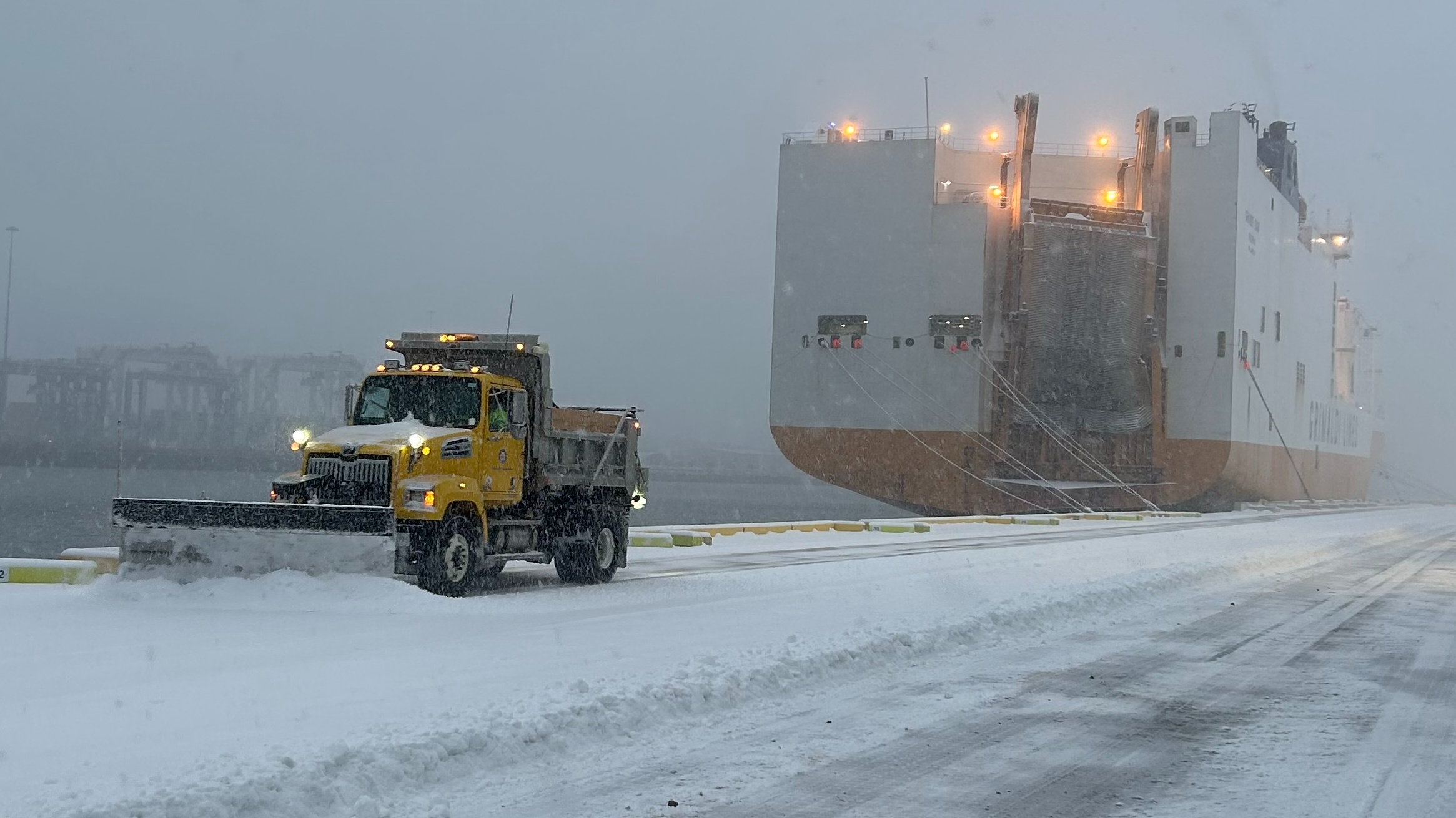 IMG-深圳众瑞供应链管理有限公司 一体化跨境物流服务专家